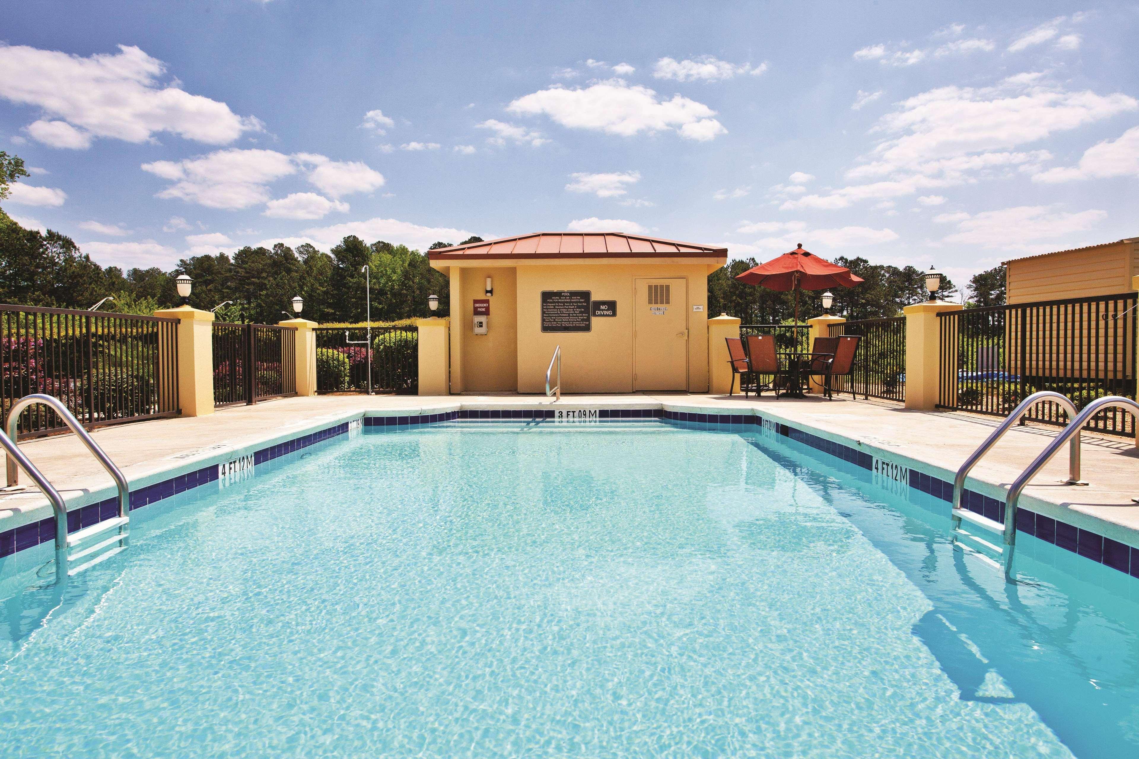 Hotel La Quinta By Wyndham Lagrange / I-85 Exteriér fotografie