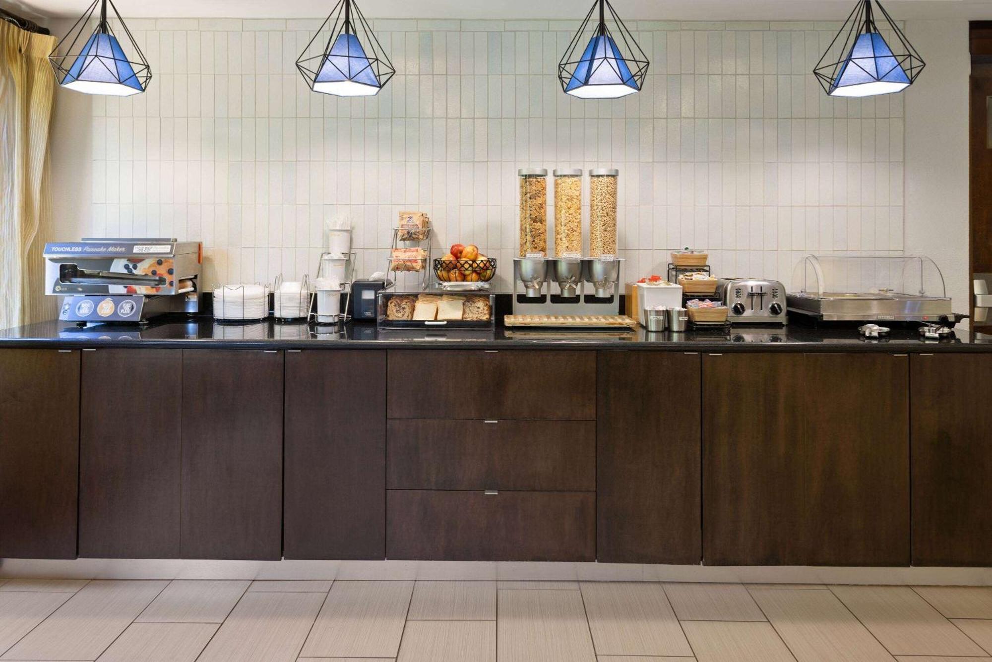 Hotel La Quinta By Wyndham Lagrange / I-85 Exteriér fotografie